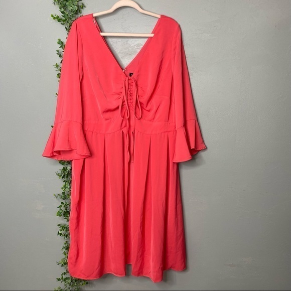 Eloquii Flare Sleeve Dress with Halter Detail in poppy - Picture 3 of 15